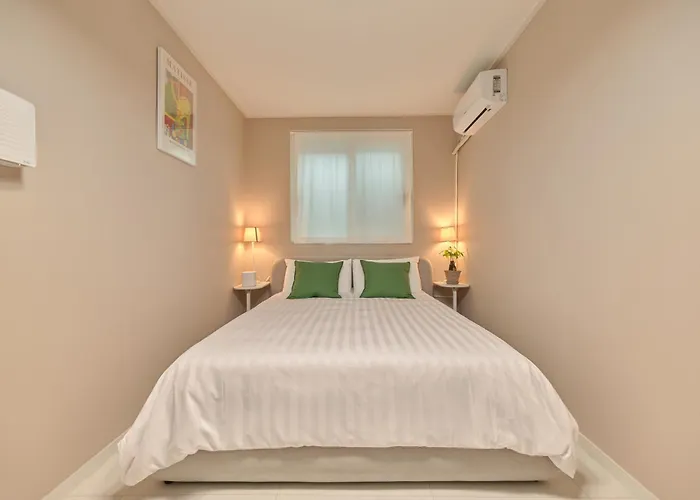 Cozy Private House Near Gyeongbokgung Entire , Stayogoo *