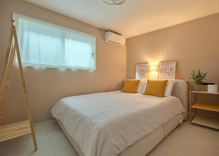 アパート Cozy Private House Near Gyeongbokgung Entire , Stayogoo *